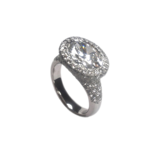 custom diamond engagement ring