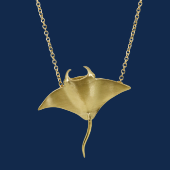 18k gold manta ray pendant wildaid